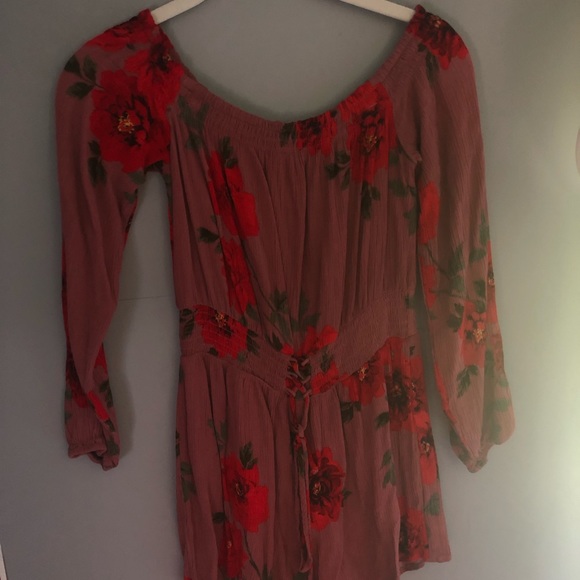 Off the shoulder Kendall and Kylie romper - Picture 1 of 1